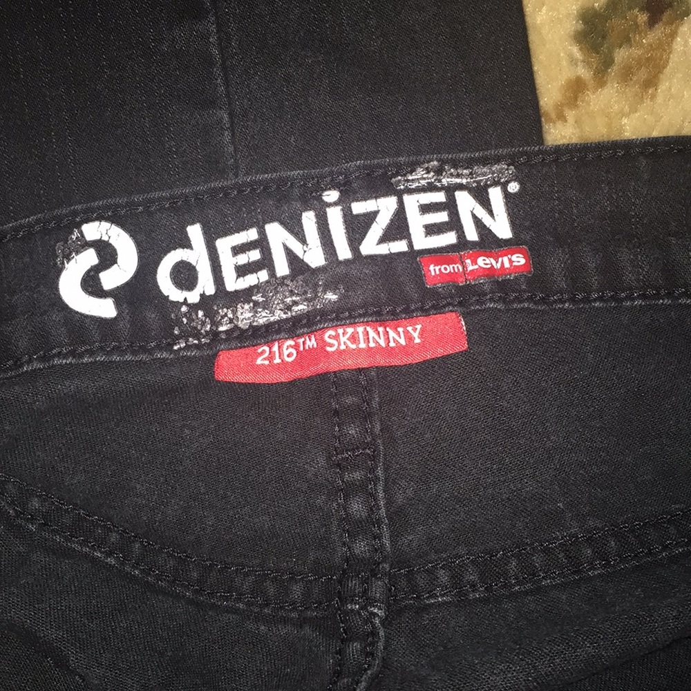 Levi Strauss denizen 216 Skinny Jeans